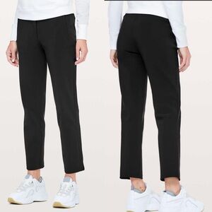 Lululemon On The Move Pant *28" in Black | Size 6